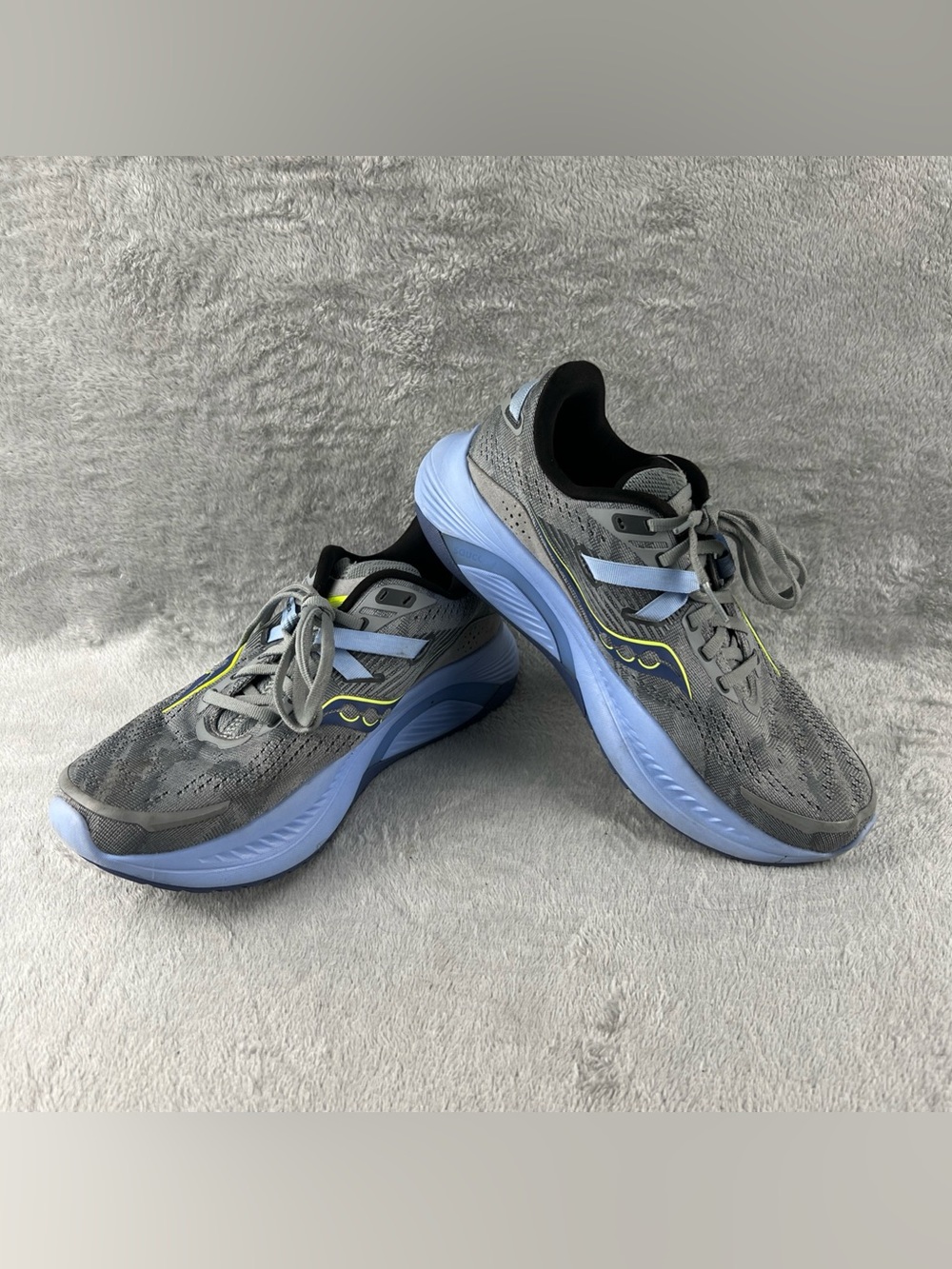 Saucony Guide 16 Running Shoes Womens Size 9.5 W Sneakers Training Athletic Gym